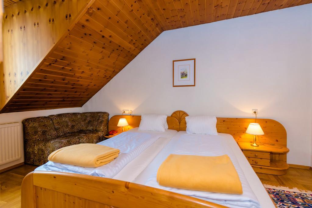 Landhotel Groggerhof Obdach エクステリア 写真