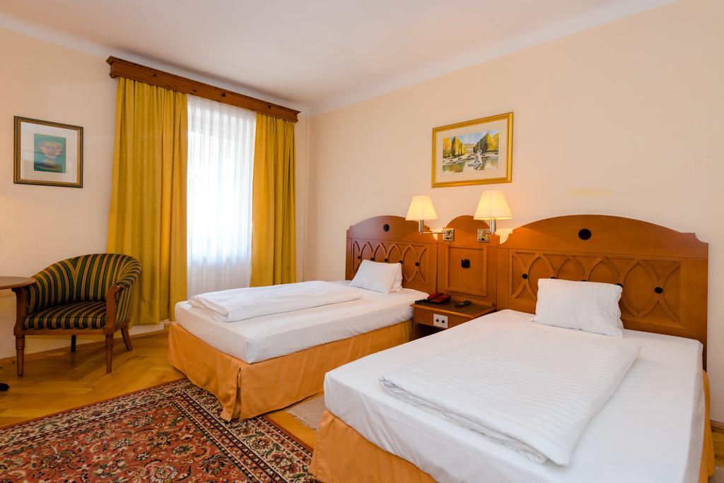 Landhotel Groggerhof Obdach エクステリア 写真